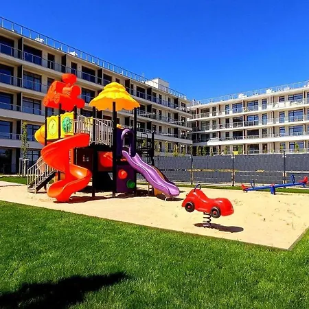 Apartman Seaside Ku Morzu 150m To The Beach, Swimming Pool